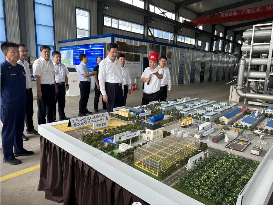 辽宁省副省长靳国卫到九游会官网在线
视察指导工作