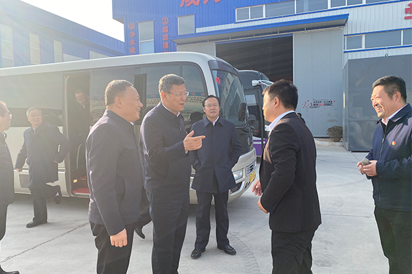 赤峰市党政考察团莅临九游会最新地址
进行参观考察 赤峰市党政考察团莅临九游会最新地址
进行参观考察